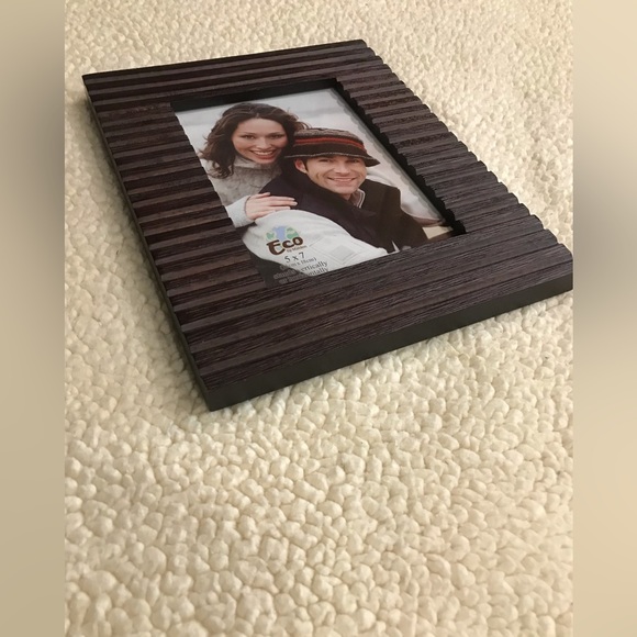 Eco by Malden 5 x 7 Wood Photo Frame NWT
Picture Photo Wood Frame Decor - Picture 2 of 11